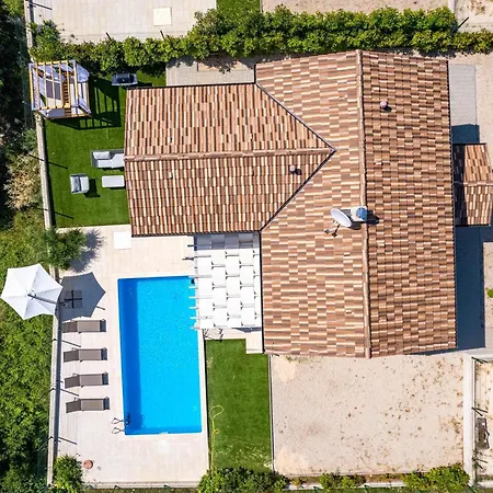 Adriatica 别墅 Diminići